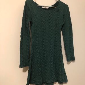 Like new cute sweater dress!!!